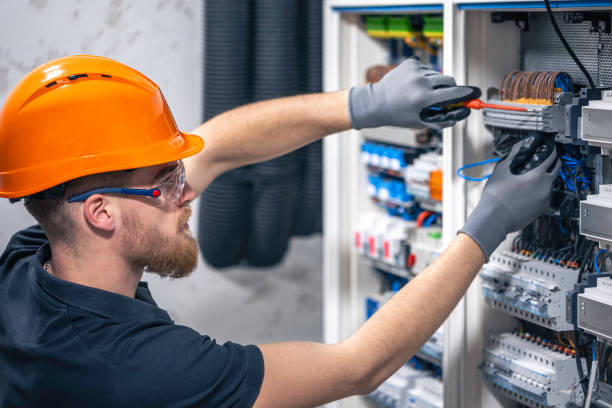  Nuevo, CA Electrician Pros
